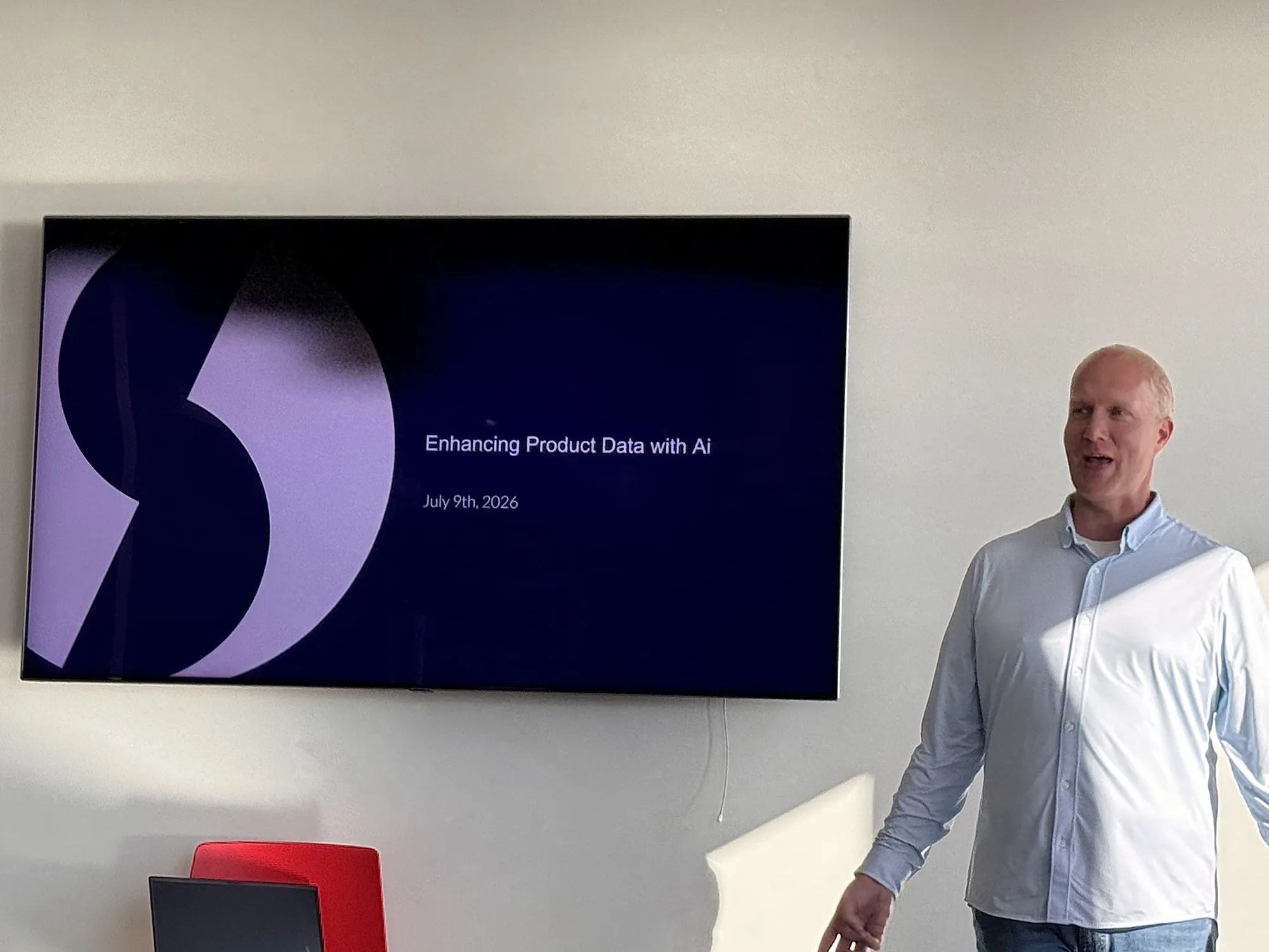 Jeff McRitchie presenting &ldquo;Enhancing Product Data with AI&rdquo; &mdash; his session on cleaning product data at scale